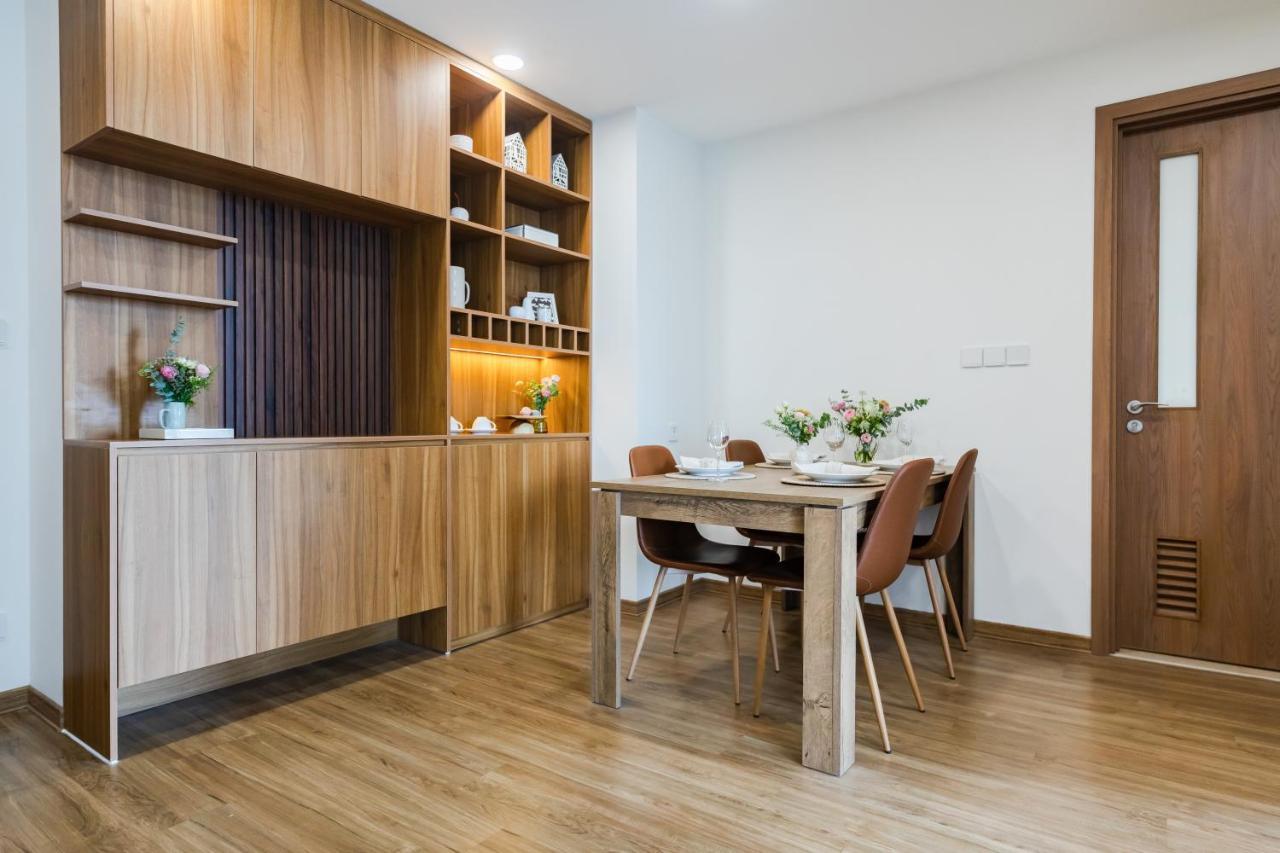 Five Star Westlake 1St-4Th Floors Hotel & Serviced Apartment Hanoj Exteriér fotografie A dining room in a condominium