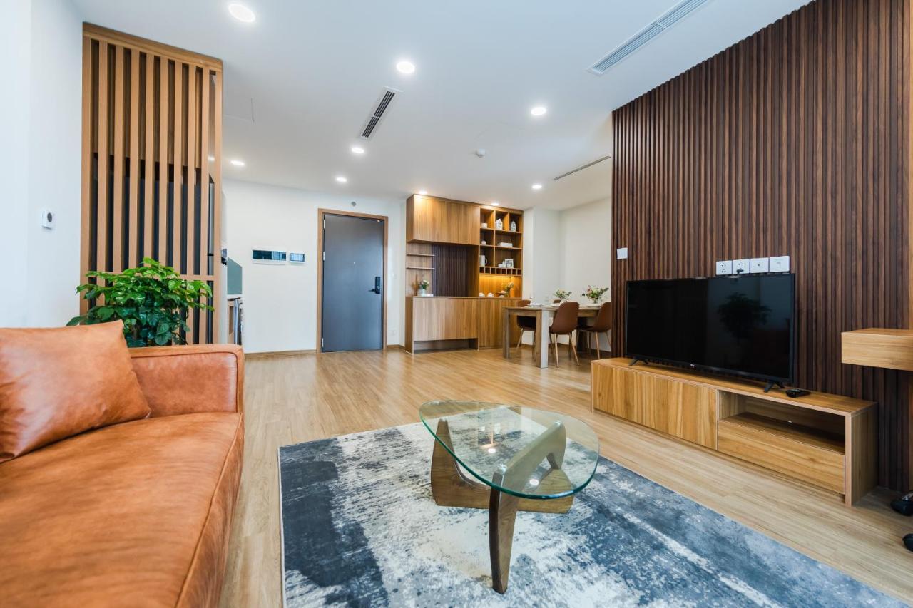 Five Star Westlake 1St-4Th Floors Hotel & Serviced Apartment Hanoj Exteriér fotografie A living room in a serviced apartment in Hanoi, Vietnam