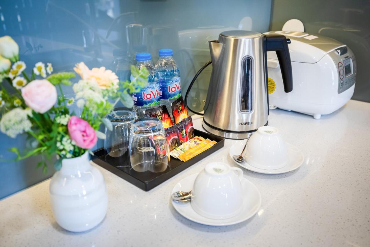 Five Star Westlake 1St-4Th Floors Hotel & Serviced Apartment Hanoj Exteriér fotografie A kettle in a hotel room