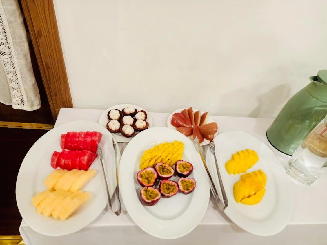 Five Star Westlake 1St-4Th Floors Hotel & Serviced Apartment Hanoj Exteriér fotografie Fruit platter